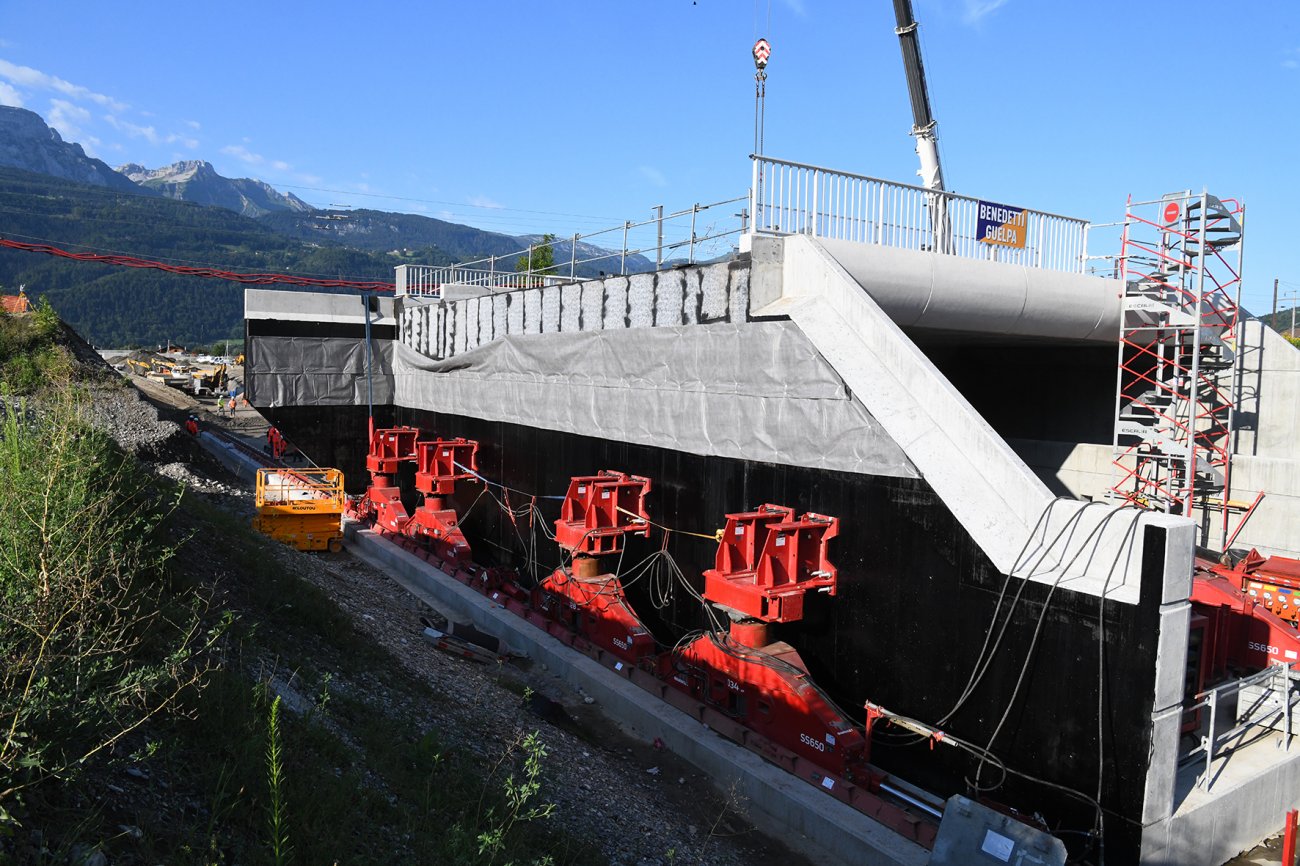 Ripage du pont-rail du contournement de Marignier le 10 août 2021