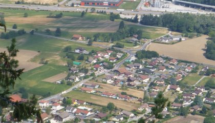 Vue aérienne du carrefour giratoire de Thuet à Bonneville