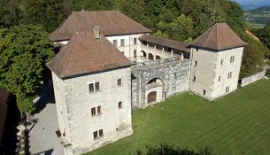 Le château de Clermont-en-Genevois (HAute-Savoie)
