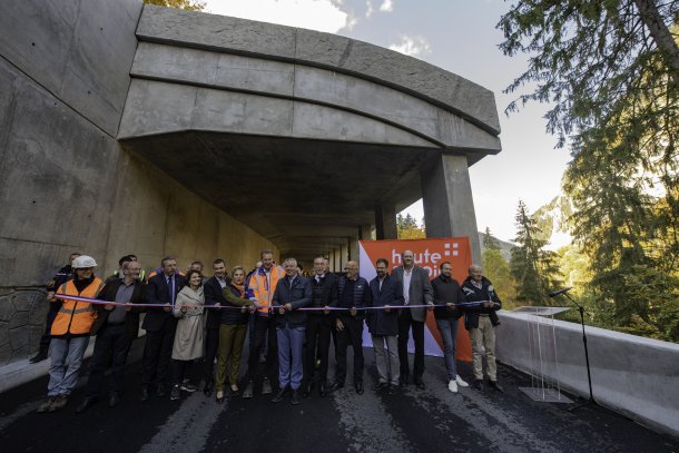 Inauguration de la galerie pare-blocs sur la RD328 au lieu-dit La Ravine à Taninges le 22 octobre 2021